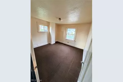 5328 Vine Street, Maple Heights, OH 44137 - Photo 13