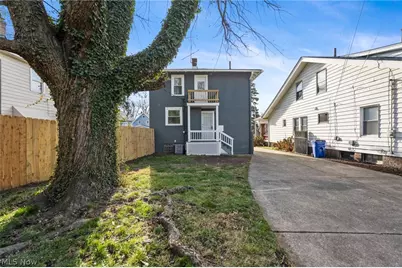 15401 Macauley Avenue, Loveland, OH 44110 - Photo 23