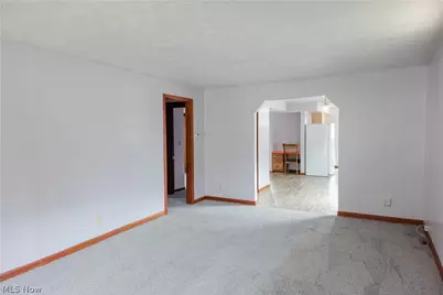 1177 Neptune Avenue, Akron, OH 44301 - Photo 7