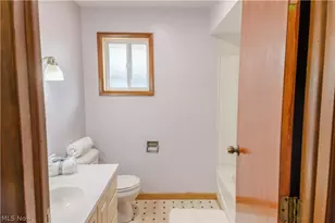 1177 Neptune Ave, Akron, OH 44301 - Photo 17