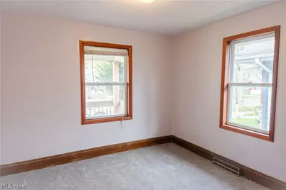 1177 Neptune Avenue, Akron, OH 44301 - Photo 13
