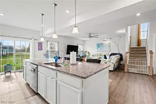 3268 Stoneleigh Rd NE, Canton, OH 44721 - Photo 9