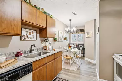 7073 Village Drive, Concord Twp, OH 44060 - Photo 7