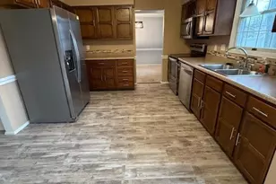 6884 Slippery Rock Dr, Canfield, OH 44406 - Photo 7