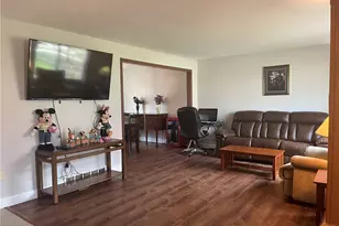 13330 S Partridge Dr, Valleyview, OH 44125 - Photo 3