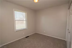 2005 17th St NE, Canton, OH 44705 - Photo 11