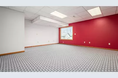 927 Wheeling Avenue #206, Cambridge, OH 43725 - Photo 9