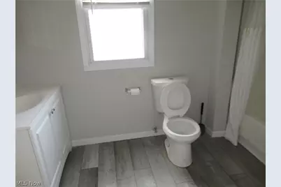 1530 Winchester Avenue, Oakwood, OH 44107 - Photo 9