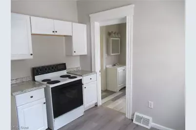 1530 Winchester Avenue, Oakwood, OH 44107 - Photo 7