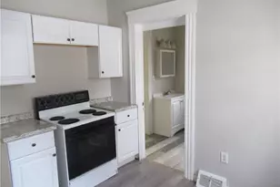 1530 Winchester Ave, Oakwood, OH 44107 - Photo 7