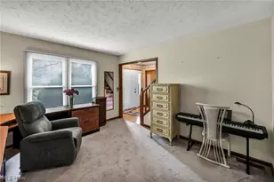 14126 Crystal Creek Dr, Strongsville, OH 44149 - Photo 9