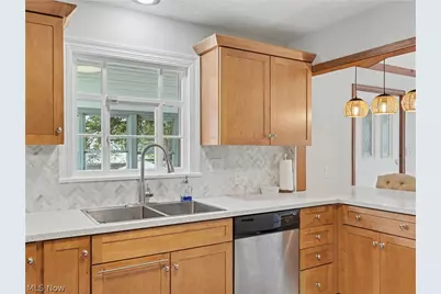 241 Lownsdale Avenue, Akron, OH 44313 - Photo 9