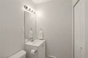 1714 Castle Ave, Loveland, OH 44113 - Photo 7