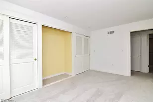 5200 Three Village Dr, Lyndhurst, OH 44124 - Photo 29