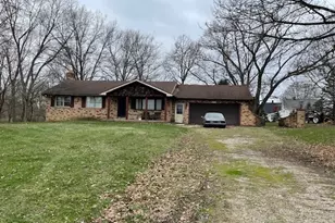 3795 Broadway Ave NE, Louisville, OH 44641 - Photo 3