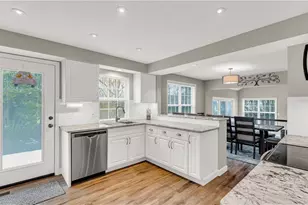 16460 Georgetown Ct, Strongsville, OH 44136 - Photo 9