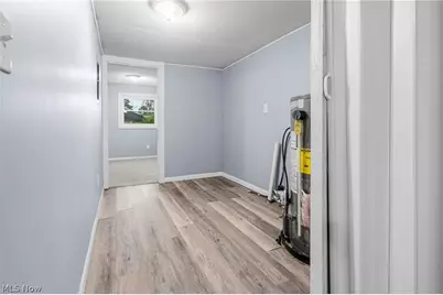 2012 Endrow Avenue NE, Canton, OH 44705 - Photo 13