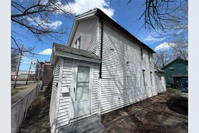 1369 E 41st Street, Loveland, OH 44103 - Photo 3