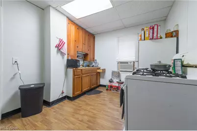 4004 E 52nd Street, Newburgh Heights, OH 44105 - Photo 23