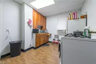 4004 E 52nd St, Newburgh Heights, OH 44105 - Photo 23