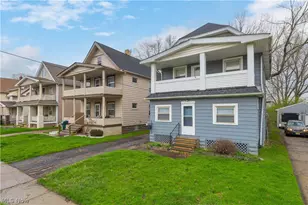 4004 E 52nd St, Newburgh Heights, OH 44105 - Photo 3