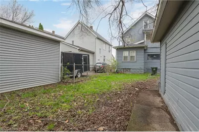 4004 E 52nd Street, Newburgh Heights, OH 44105 - Photo 41