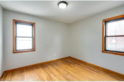 8514 Deerfield Drive, Parma, OH 44129 - Photo 19
