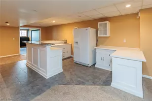 17918 Princeton Cir, Strongsville, OH 44149 - Photo 37