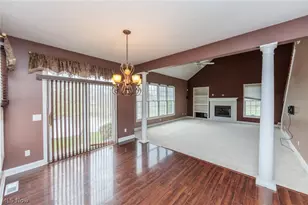 17918 Princeton Cir, Strongsville, OH 44149 - Photo 9