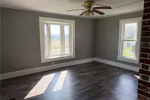 824 Goshen Ave SE, New Philadelphia, OH 44663 - Photo 7