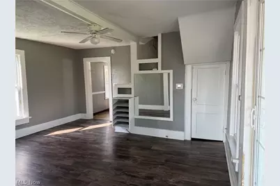 824 Goshen Avenue SE, New Philadelphia, OH 44663 - Photo 9