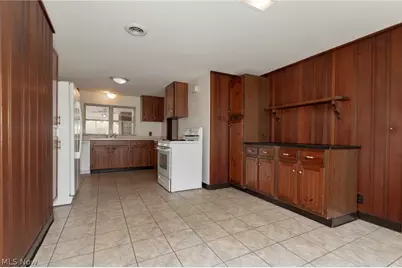 8101 Middlesex Road, Mentor, OH 44060 - Photo 9