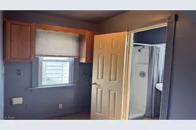 379 Noah Avenue, Akron, OH 44320 - Photo 11