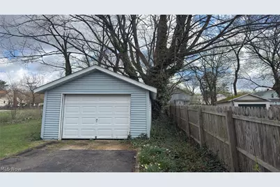 379 Noah Avenue, Akron, OH 44320 - Photo 5