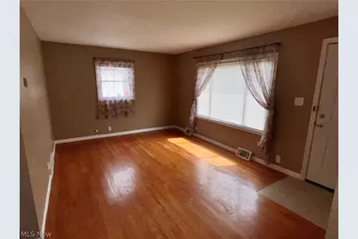 227 Howard Street, Medina, OH 44256 - Photo 3