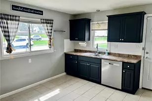 227 Howard St, Medina, OH 44256 - Photo 5