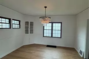 10900 Vernon Ave, Garfield Heights, OH 44125 - Photo 15