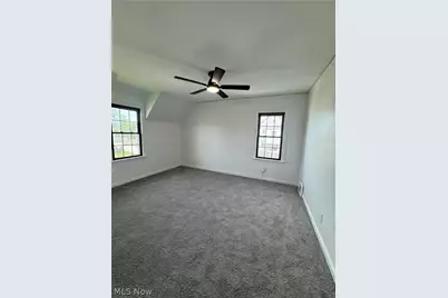 10900 Vernon Avenue, Garfield Heights, OH 44125 - Photo 21