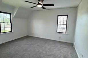 10900 Vernon Ave, Garfield Heights, OH 44125 - Photo 21