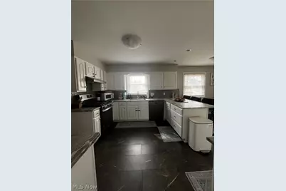 8260 Windham Drive, Mentor, OH 44060 - Photo 5