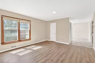 25191 Butternut Ridge Rd, North Olmsted, OH 44070 - Photo 15
