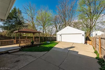 1106 Collinwood Avenue, Akron, OH 44310 - Photo 29
