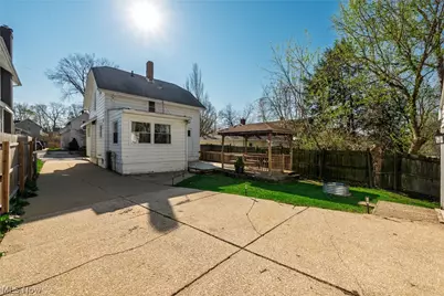 1106 Collinwood Avenue, Akron, OH 44310 - Photo 37