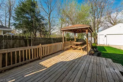 1106 Collinwood Avenue, Akron, OH 44310 - Photo 31