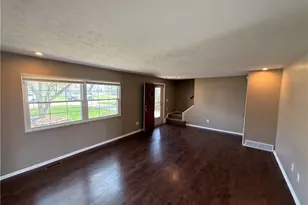 1030 E 349th St, Eastlake, OH 44095 - Photo 9