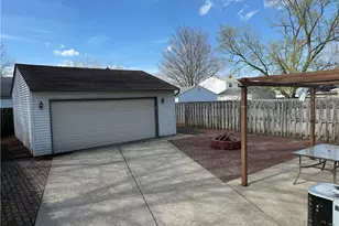 1030 E 349th St, Eastlake, OH 44095 - Photo 3