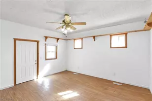 18022 State Route 301, LaGrange, OH 44050 - Photo 7