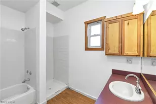 18022 State Route 301, LaGrange, OH 44050 - Photo 9