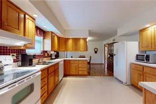 135 Meadow Ln, Parkersburg, WV 26101 - Photo 11