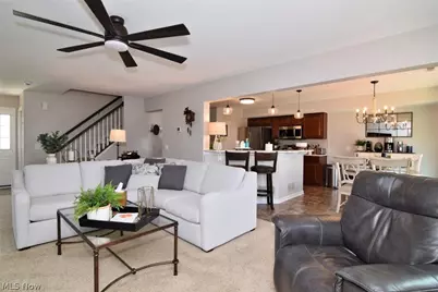 10411 Redbud Drive, Aurora, OH 44202 - Photo 3